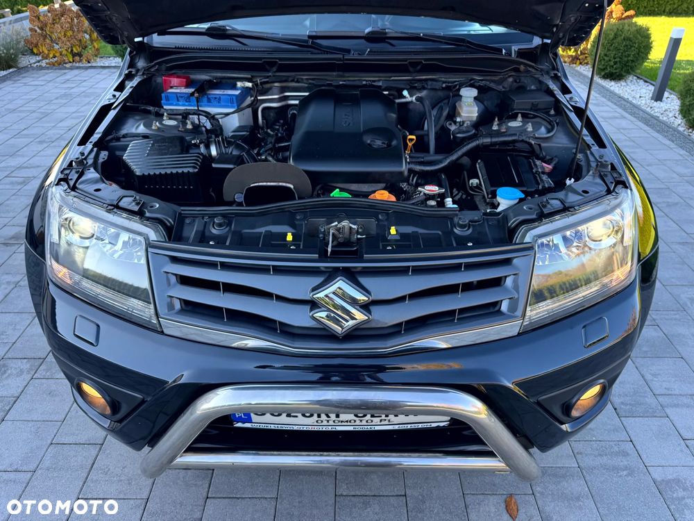 Suzuki Grand Vitara 2.4 De Luxe - 16