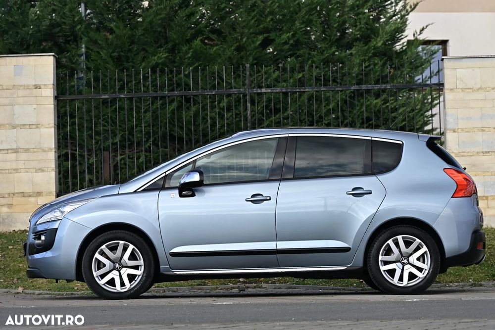 Peugeot 3008 Hybrid4 - 6