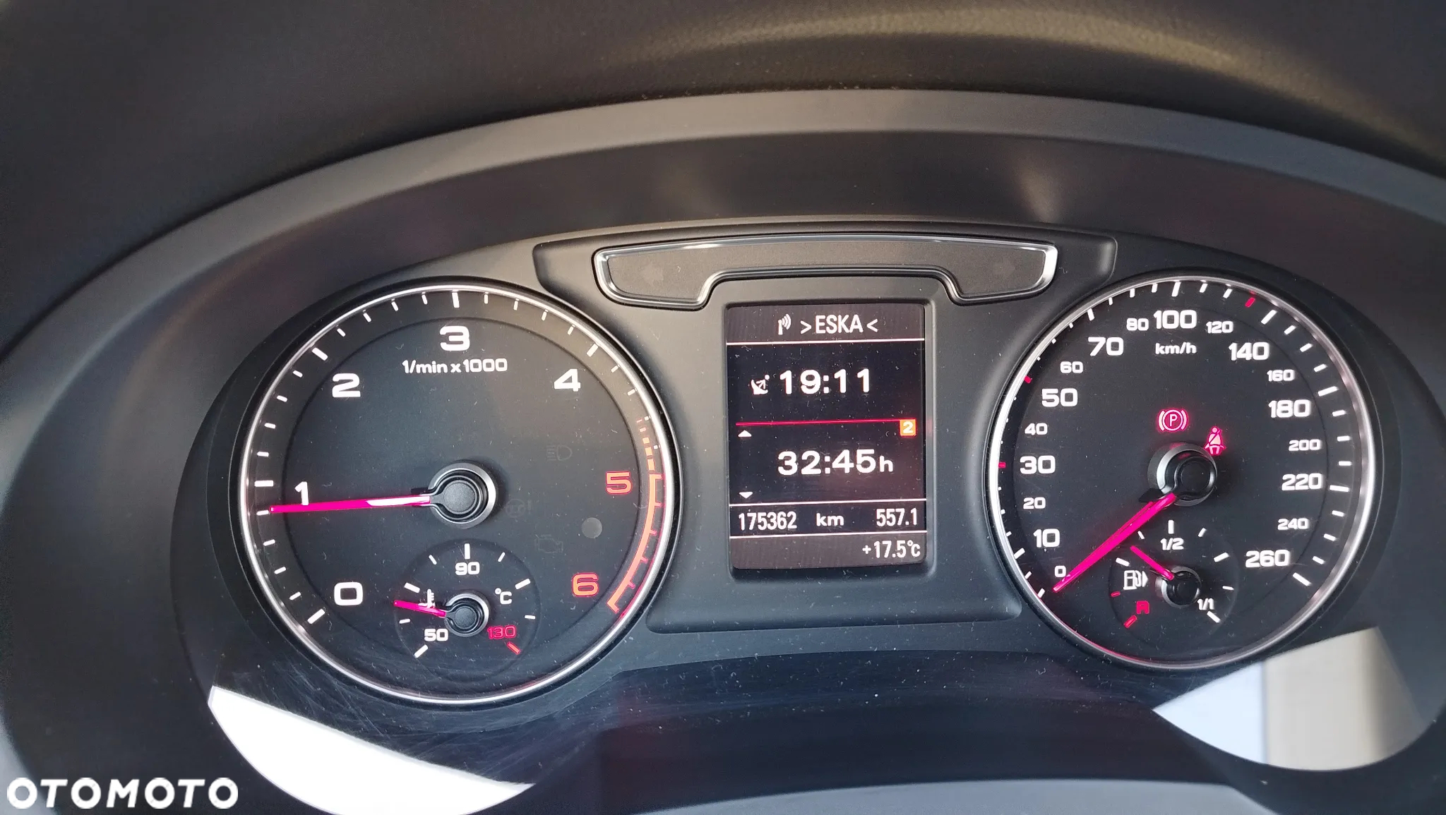 Audi Q3 2.0 TDI Design - 12