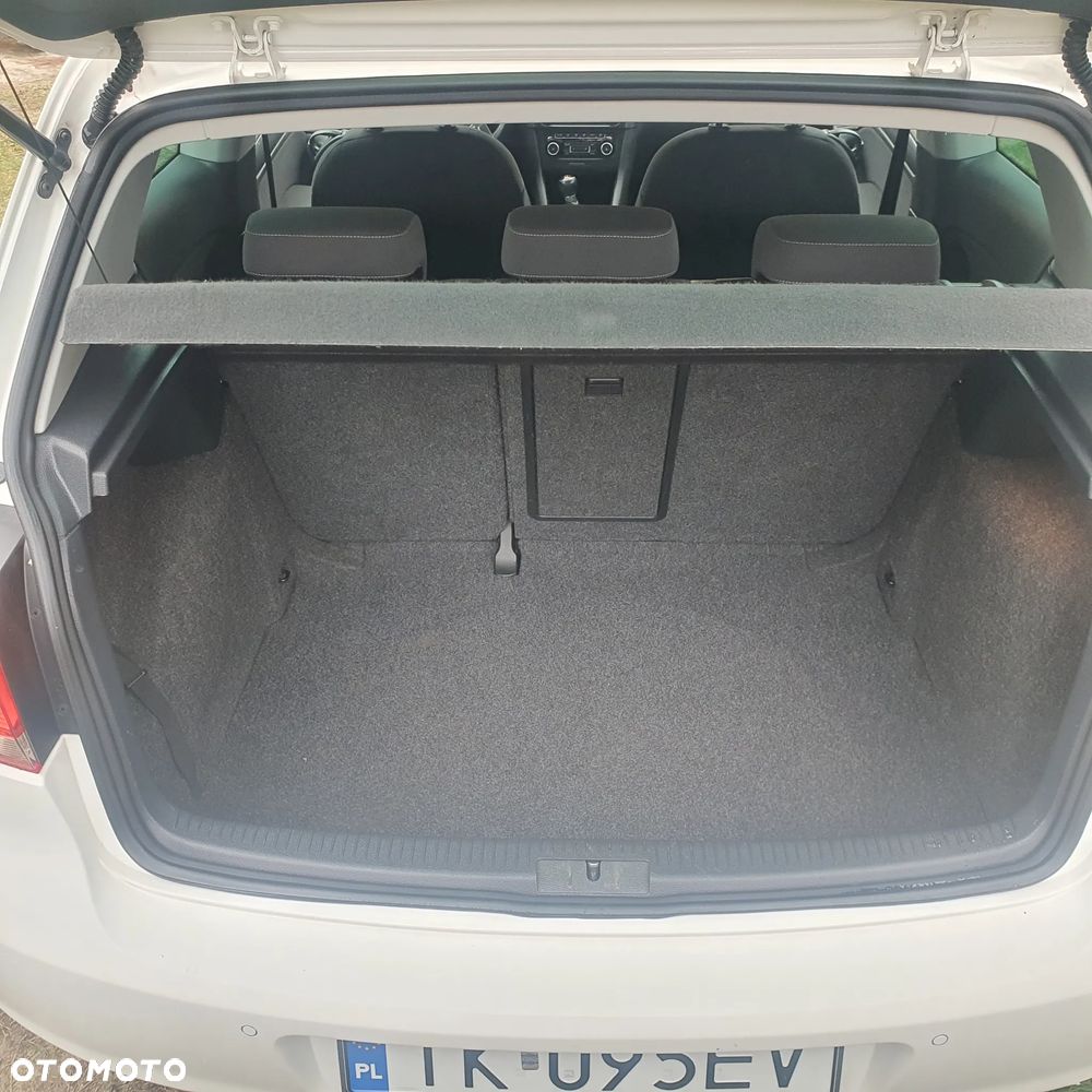 Volkswagen Golf - 10