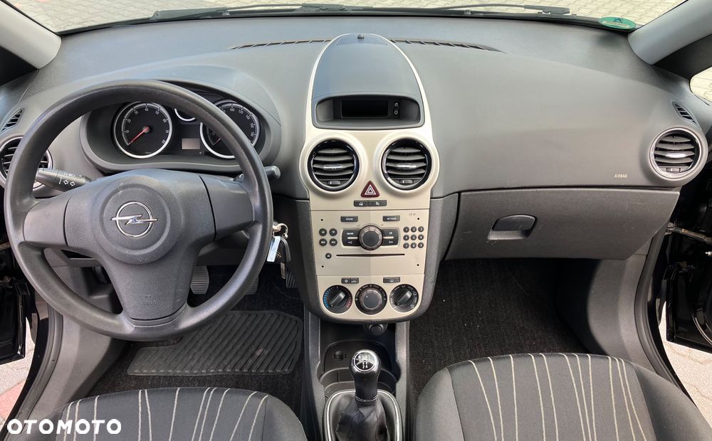 Opel Corsa 1.4 16V - 12