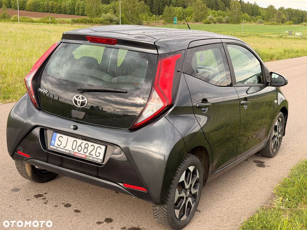 Toyota Aygo 1.0 VVT-i Color Edition - 24