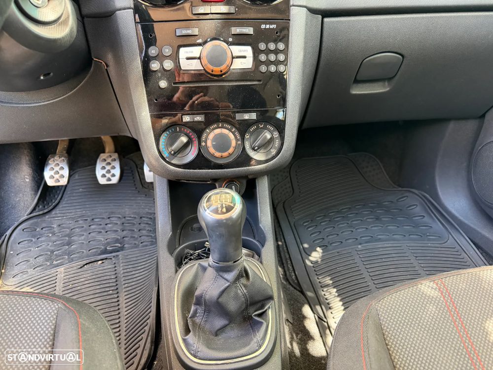 Opel Corsa 1.3 CDTI Black Edition - 13
