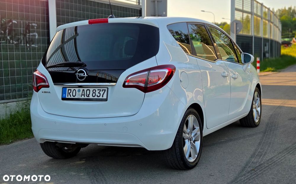 Opel Meriva 1.4 T Essentia S&S - 9