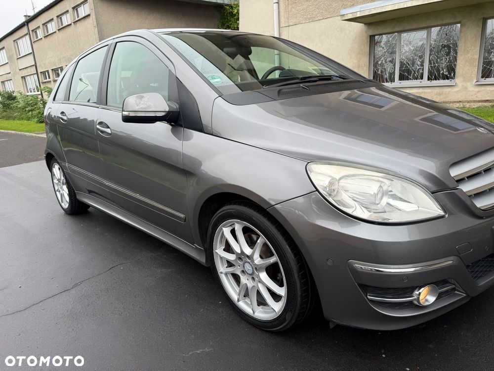 Mercedes-Benz Klasa B 200 CDI - 1