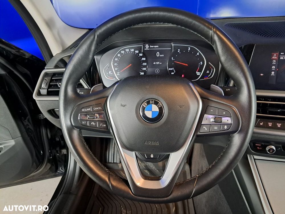 BMW Seria 3 - 12