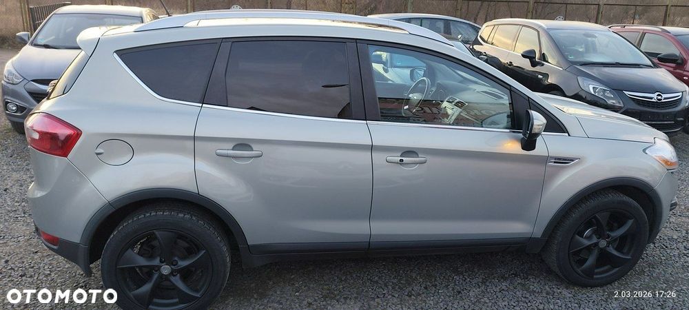Ford Kuga 2.0 TDCi 2x4 Titanium - 6