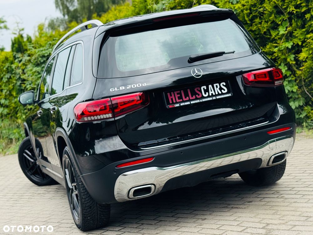 Mercedes-Benz GLB 200 d 8G-DCT Progressive Advanced - 17