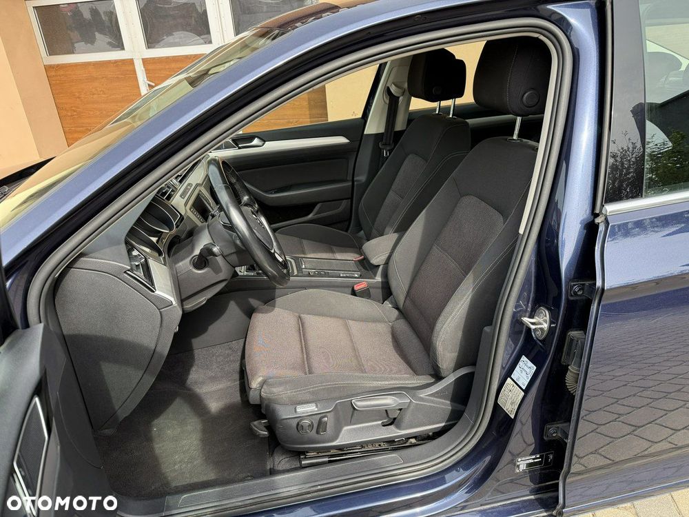 Volkswagen Passat 1.8 TSI BMT Comfortline - 19
