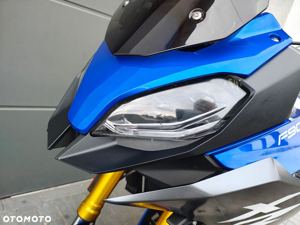 BMW XR - 23