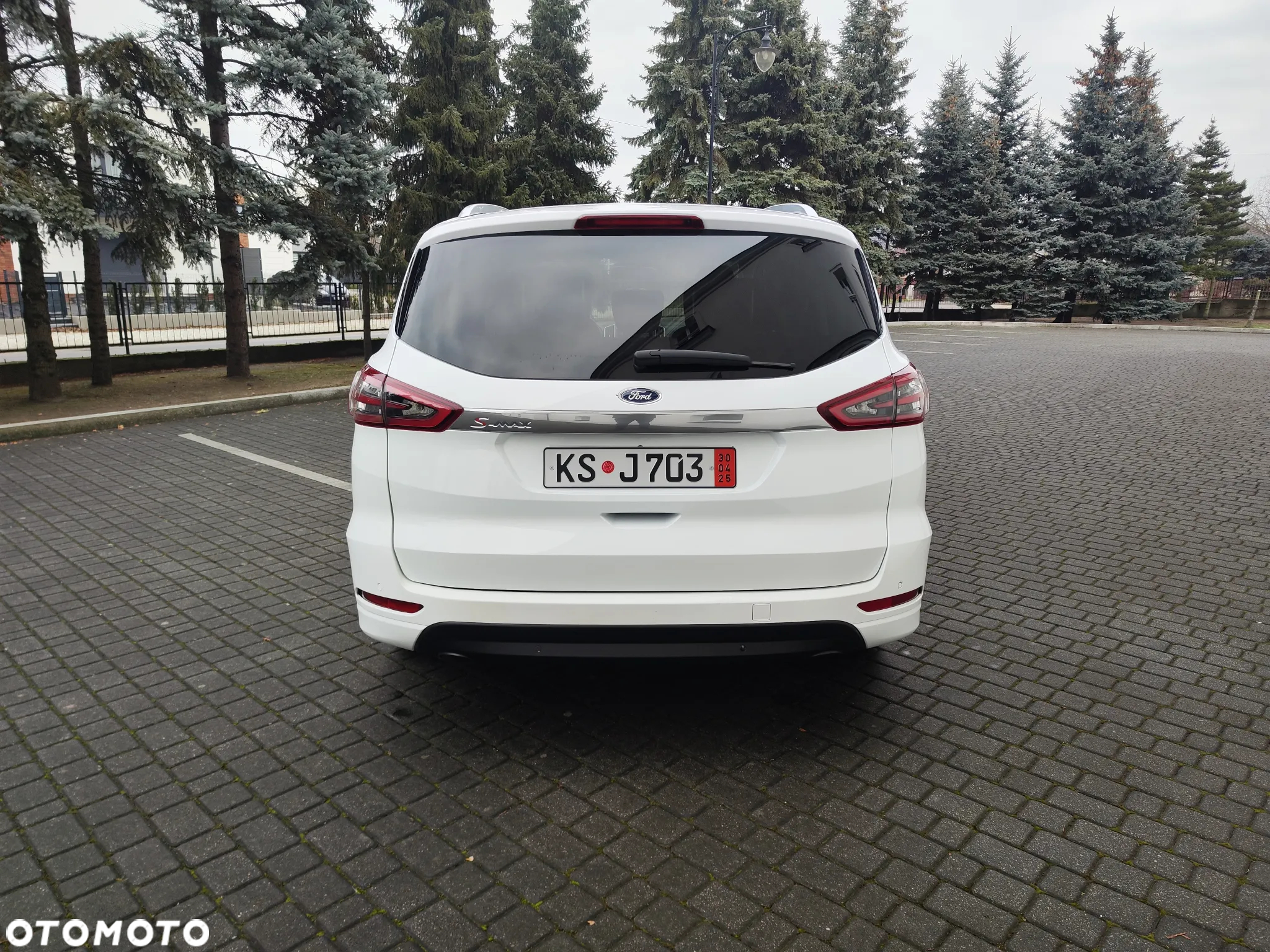 Ford S-Max 2.0 TDCi Trend - 12