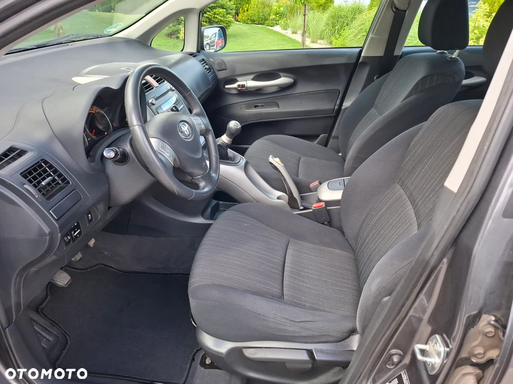 Toyota Auris 1.6 VVT-i Luna - 36