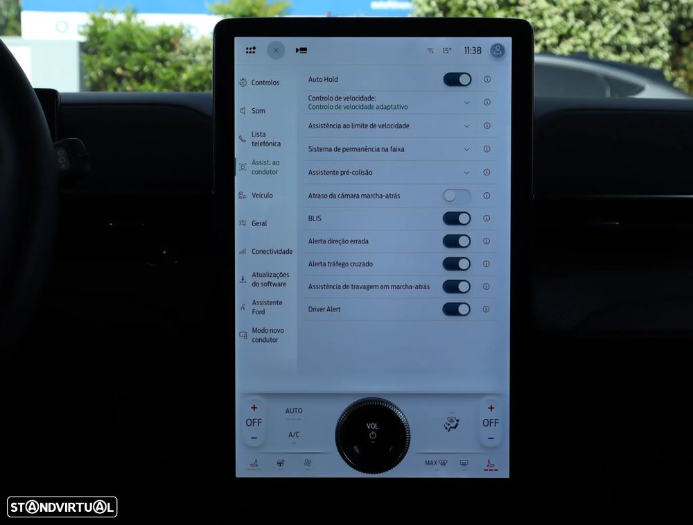 Ford Mustang Mach-E AWD PREMIUM - 46