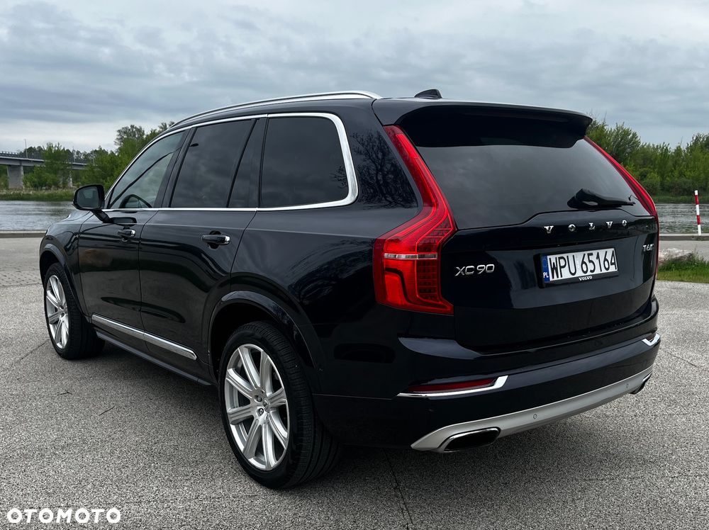 Volvo XC 90 - 7