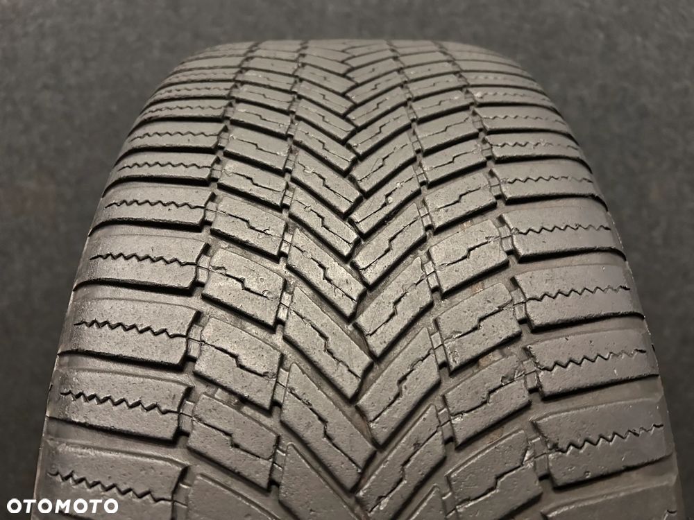 Bridgestone Weather Control A005 B-Seal 235/55/19 101T 1szt. - 2