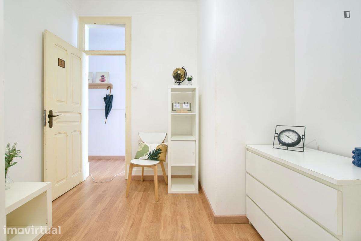 Quarto - localizado em Alameda Lisbon - Grande imagem: 5/11