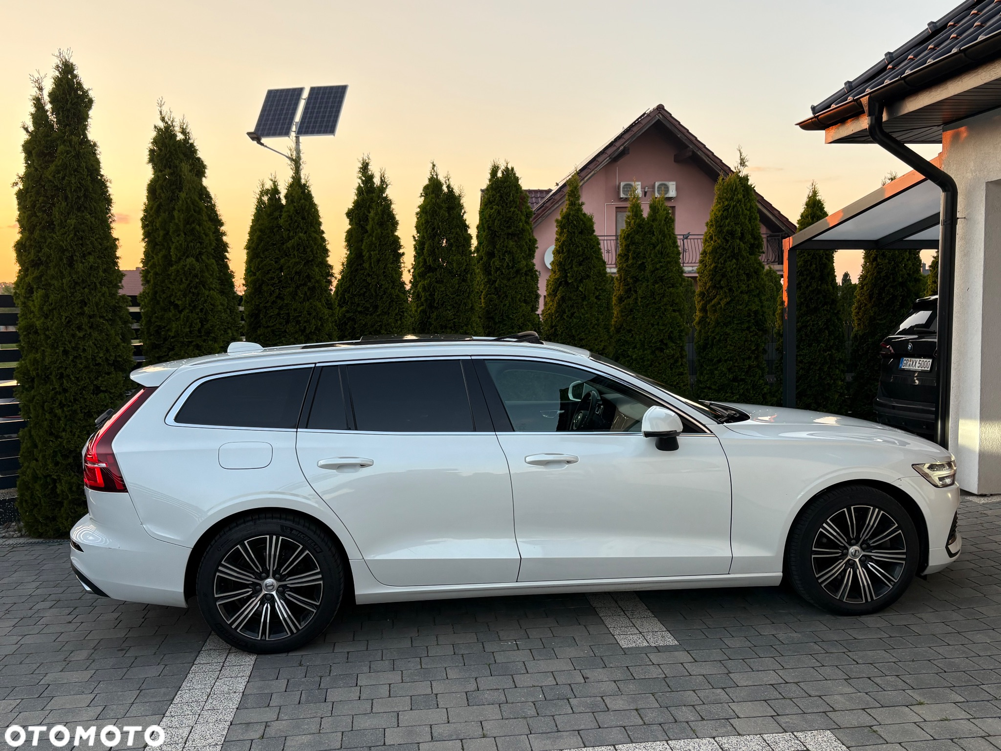 Volvo V60 T6 AWD Recharge Geartronic Inscription - 4