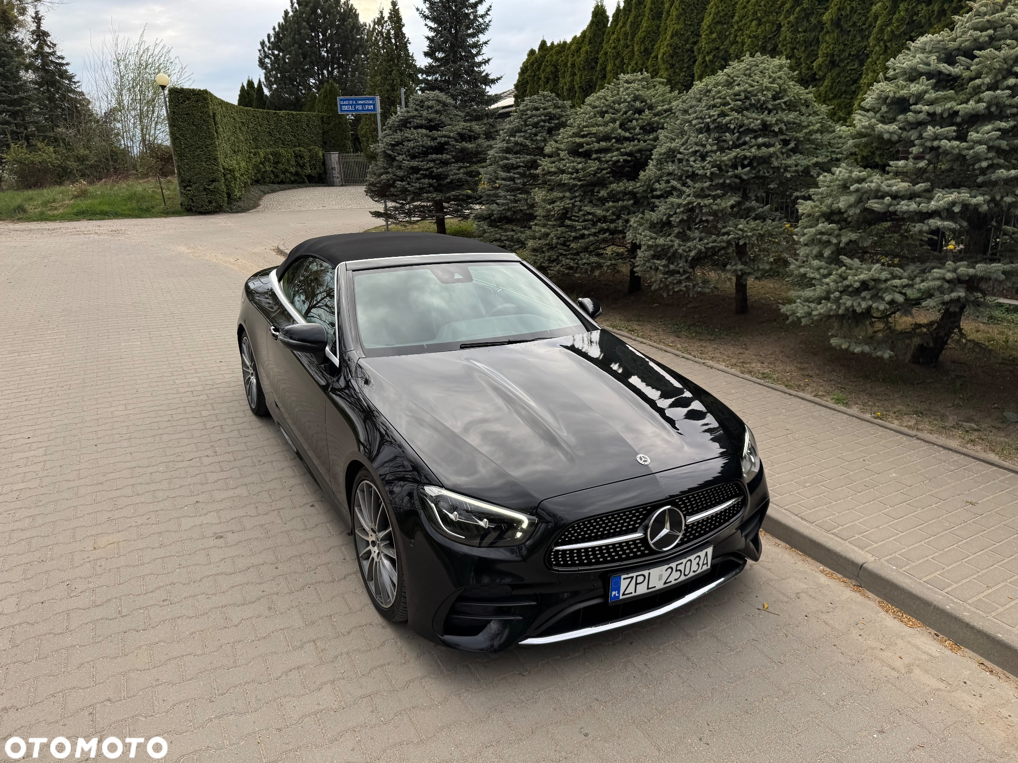 Mercedes-Benz Klasa E 220 d Cabrio 9G-TRONIC AMG Line - 9
