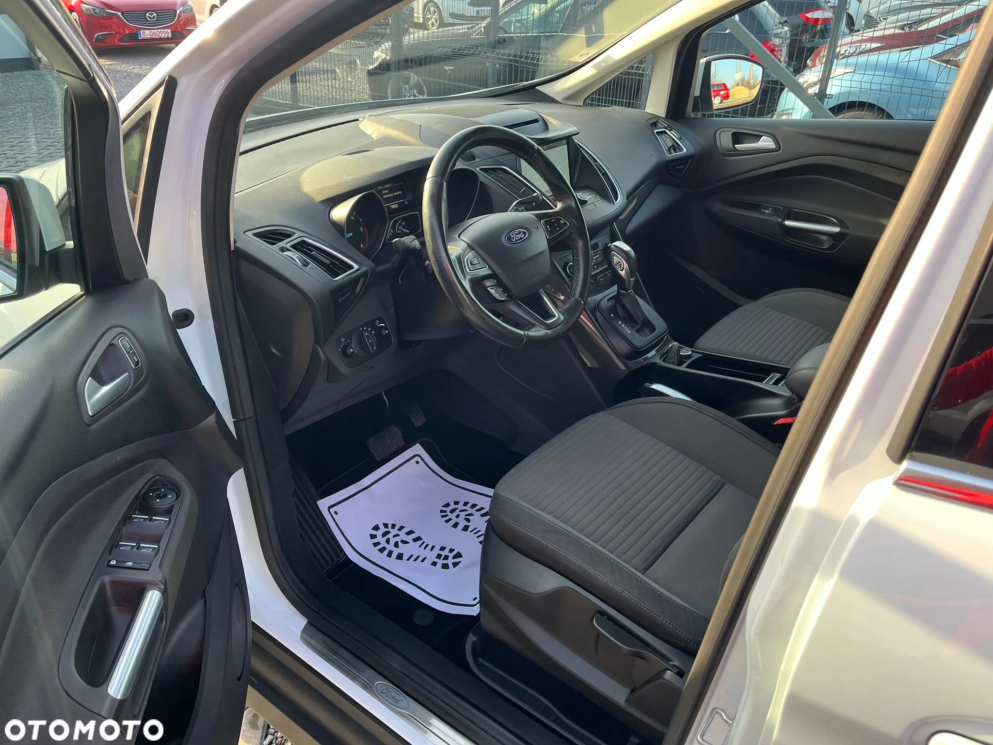Ford Grand C-MAX 1.5 TDCi Start-Stopp-System Titanium - 19