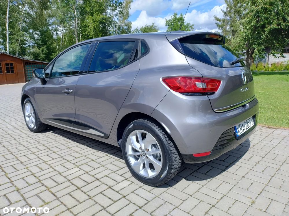 Renault Clio 1.2 16V Limited - 14