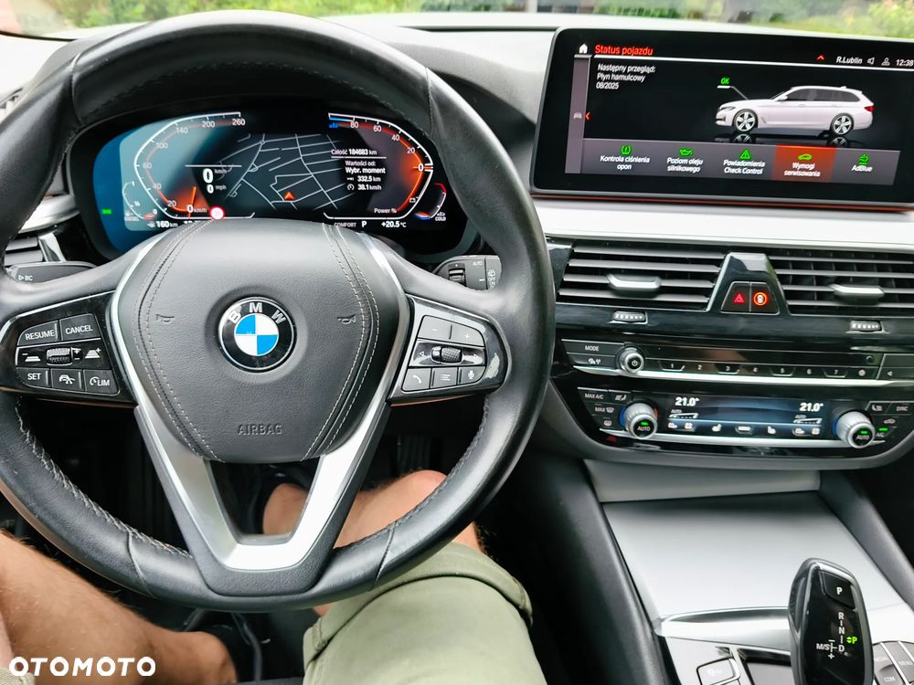 BMW Seria 5 520d mHEV - 14
