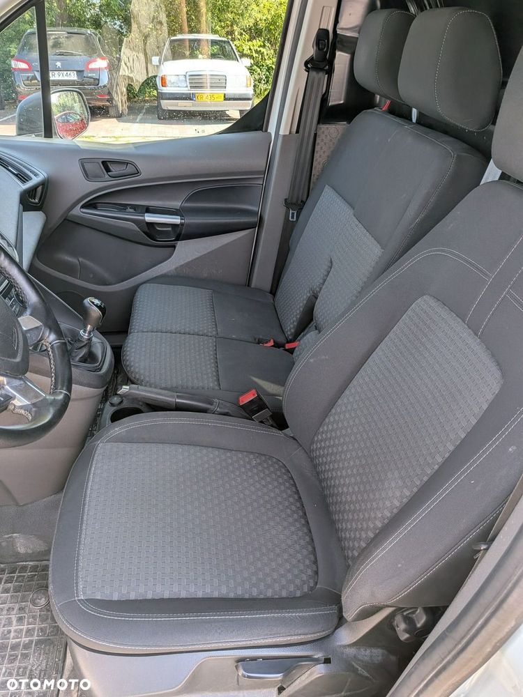 Ford Transit Connect - 11