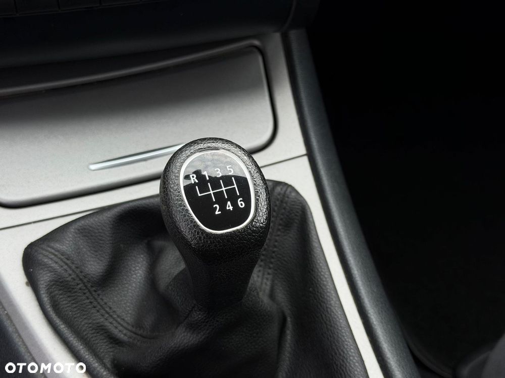 BMW Seria 1 118d - 12