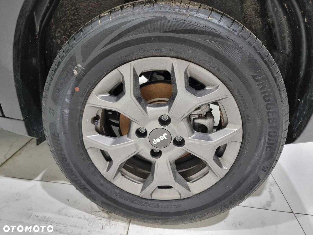 Jeep Avenger - 31