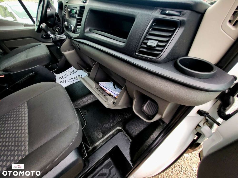 Ford Transit - 23
