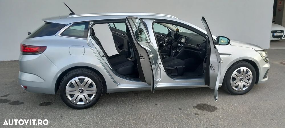 Renault Megane - 9