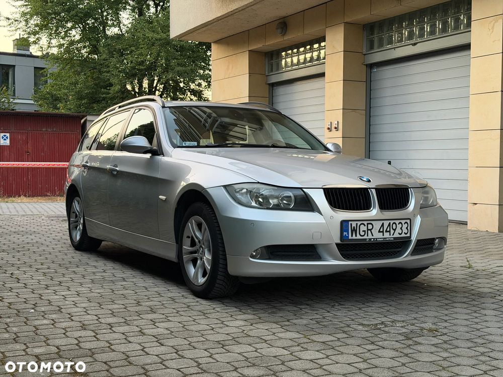 BMW Seria 3 320d DPF - 3