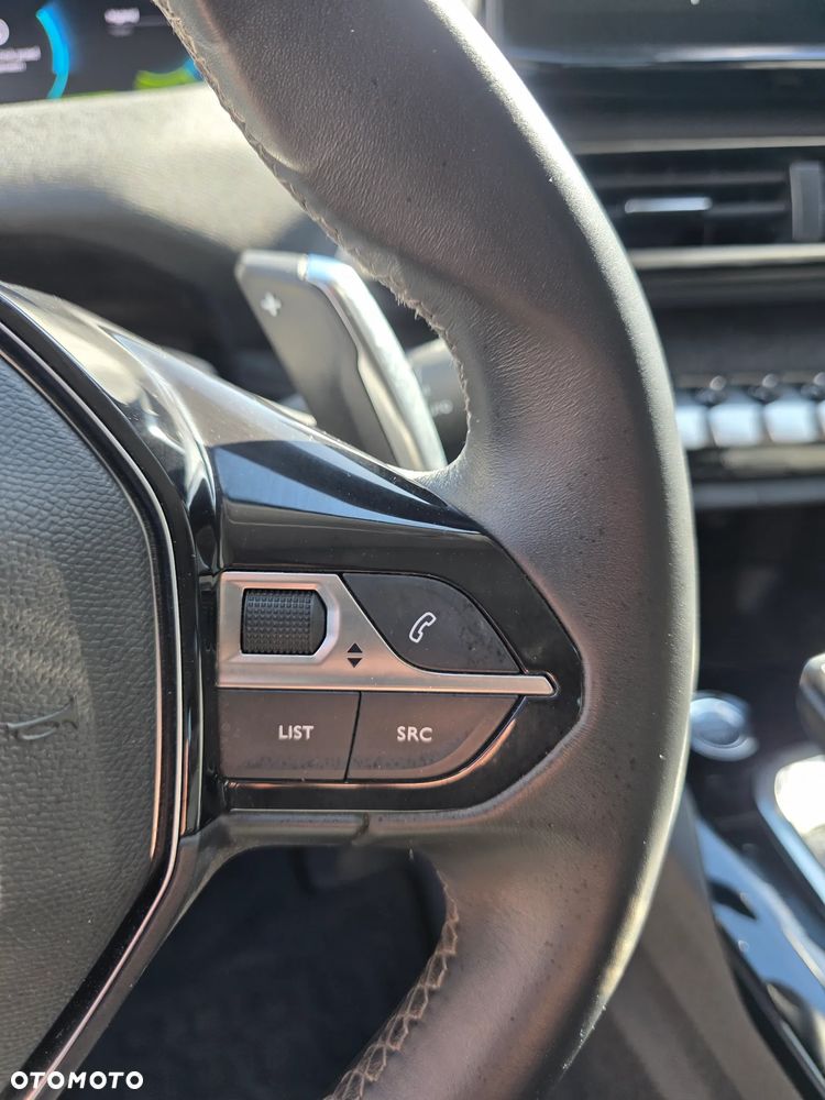 Peugeot 3008 1.6 PureTech GPF Allure S&S EAT8 - 25