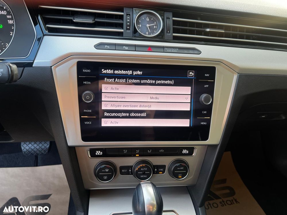 Volkswagen Passat 1.6 TDI DSG Comfortline - 29