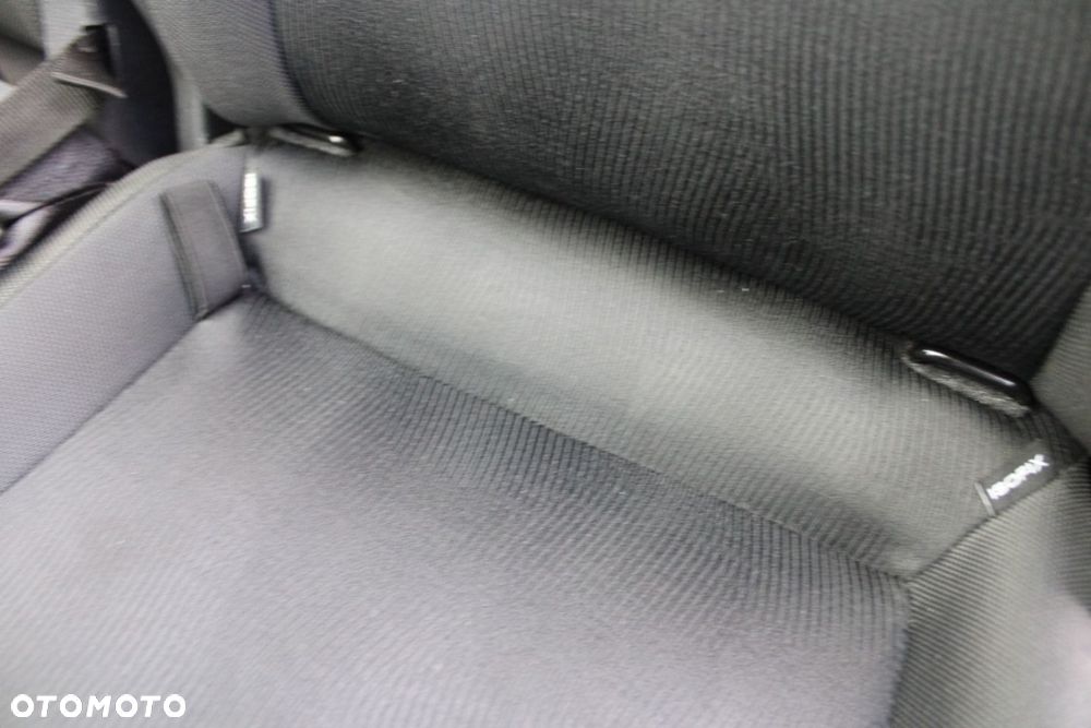 Nissan Qashqai+2 - 30