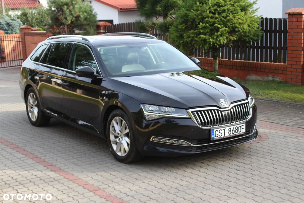 Skoda Superb 2.0 TDI DSG Premium Edition - 34