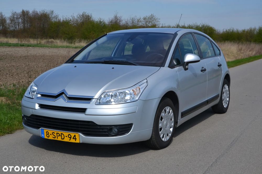 Citroën C4 1.4 16V Style - 39