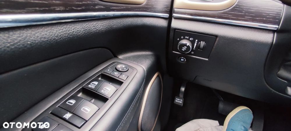 Jeep Grand Cherokee 3.0 CRD Overland Summit - 28