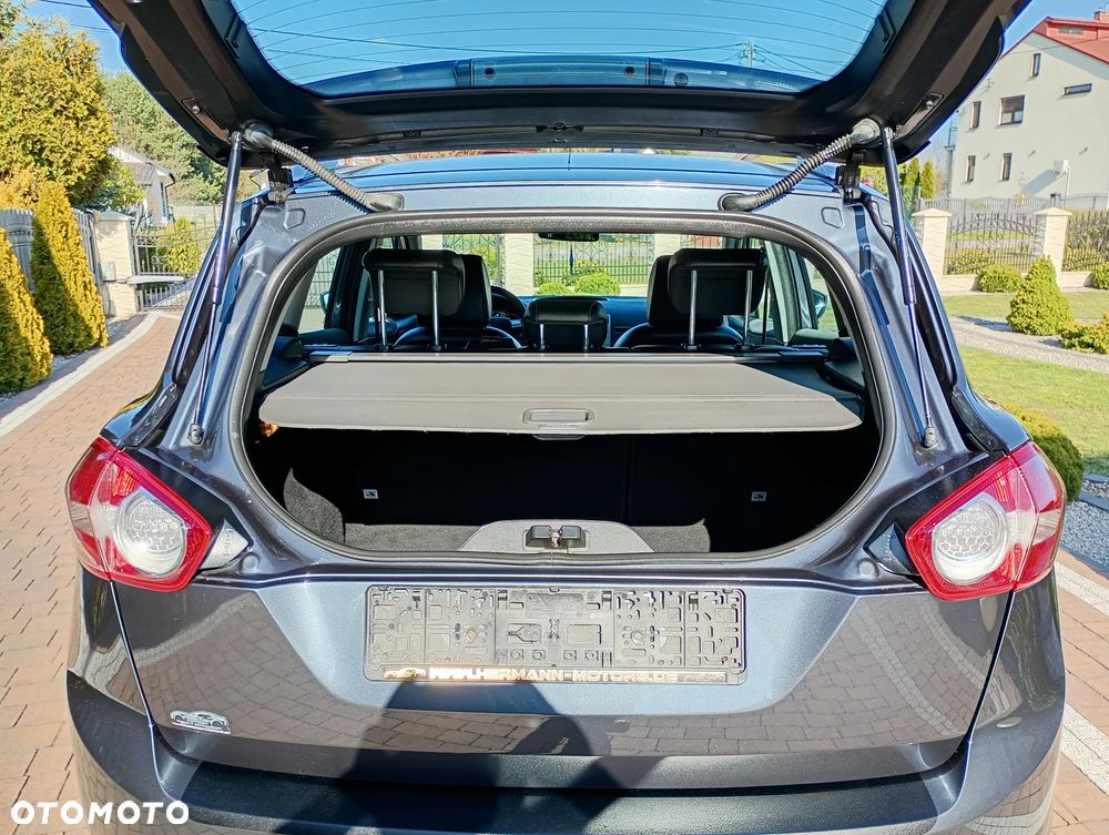 Ford Kuga 2.0 TDCi 4x4 Trend - 24