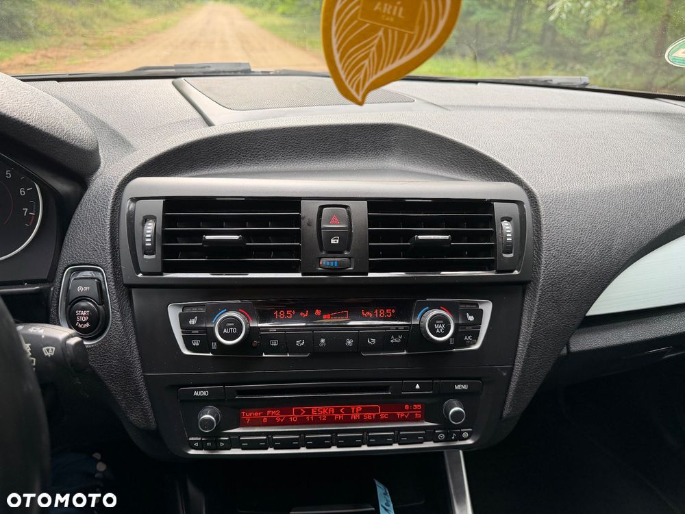 BMW Seria 1 116i Sport Line - 32