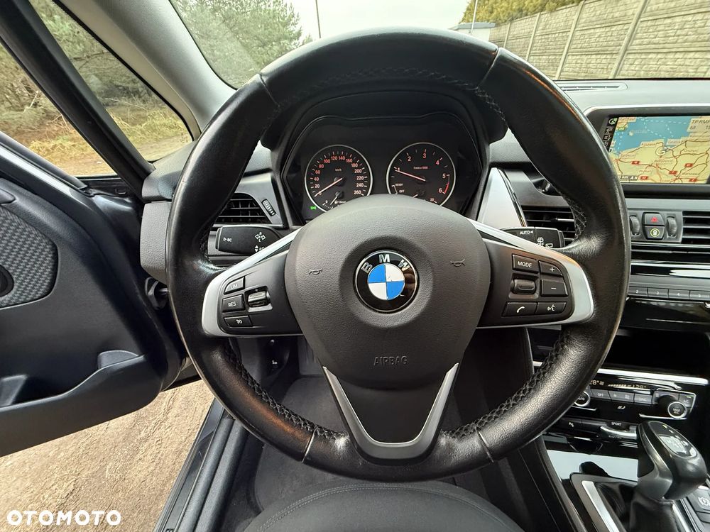 BMW Seria 2 218d Sport Line - 7