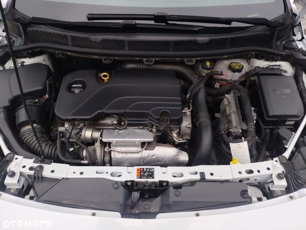 Opel Astra V 1.4 T GPF Dynamic S&S - 5