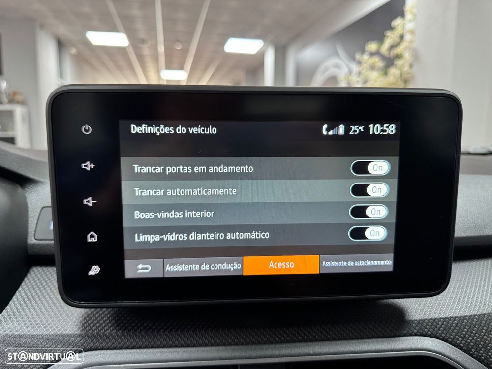 Dacia Sandero 1.0 SCe Essential - 37