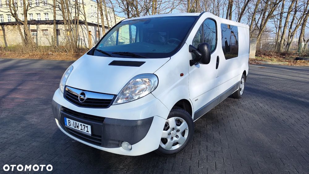 Opel Vivaro - 1