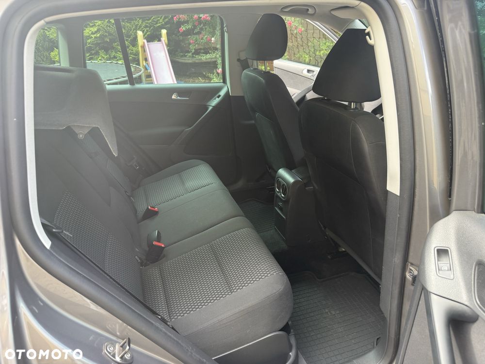 Volkswagen Tiguan - 8