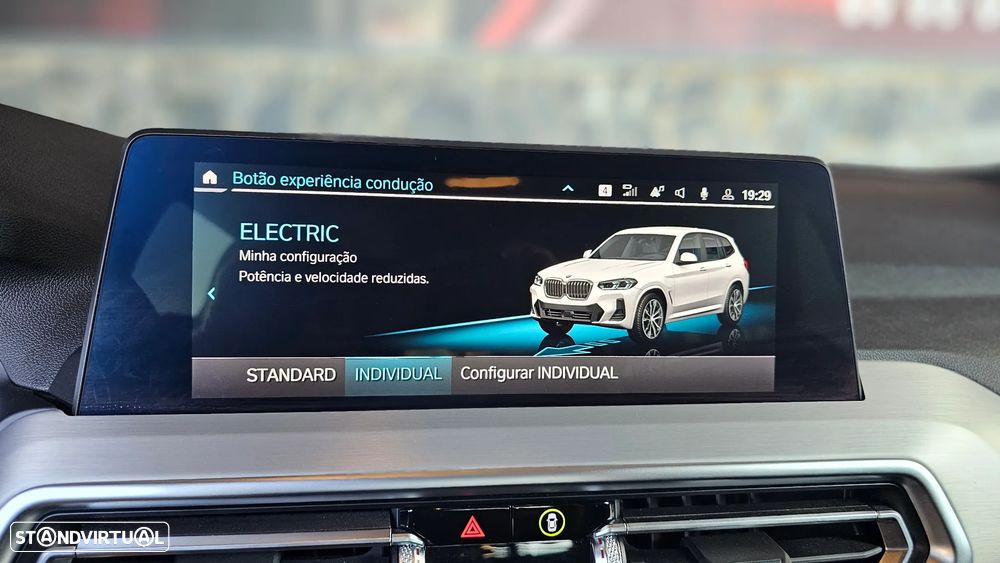 BMW X3 30 e xDrive Pack M Desportivo - 24