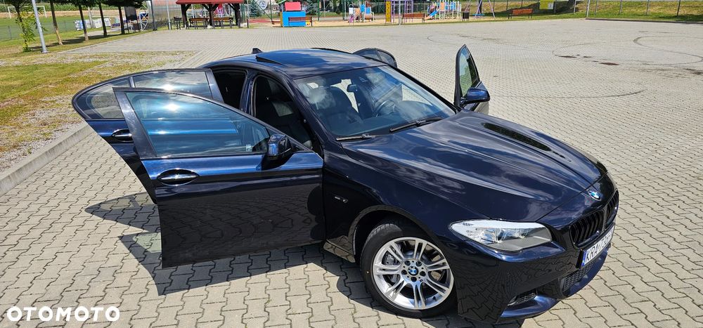 BMW Seria 5 530d xDrive Sport-Aut - 13