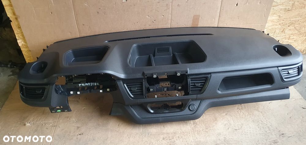 Konsola deska rozdzielcza kokpit Nissan Primastar Trafic III Lift IV - 1