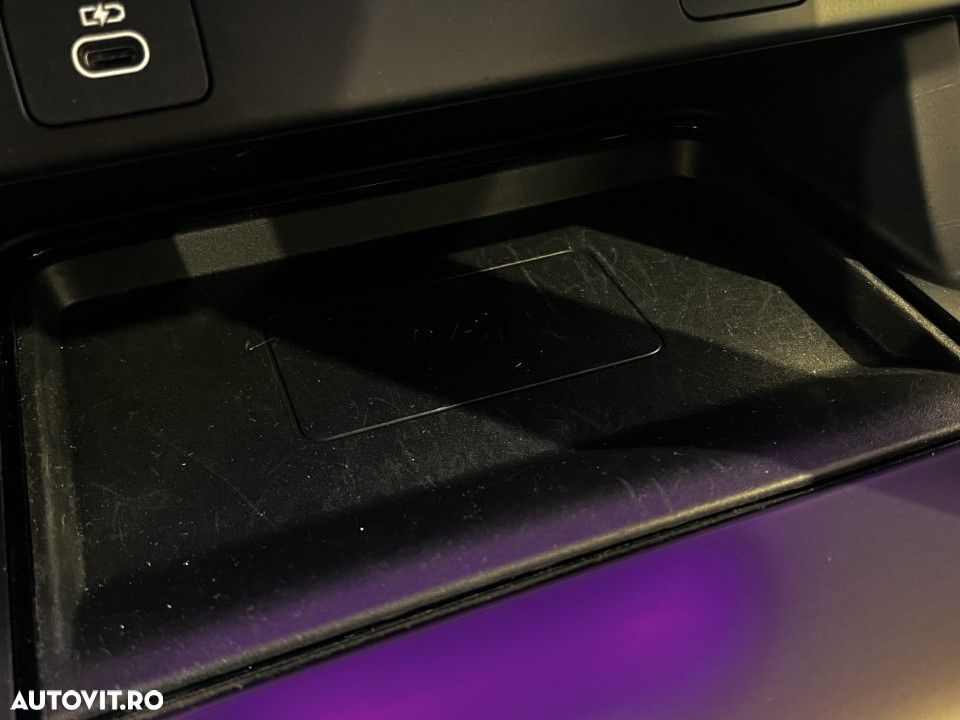 Land Rover Discovery Sport - 16