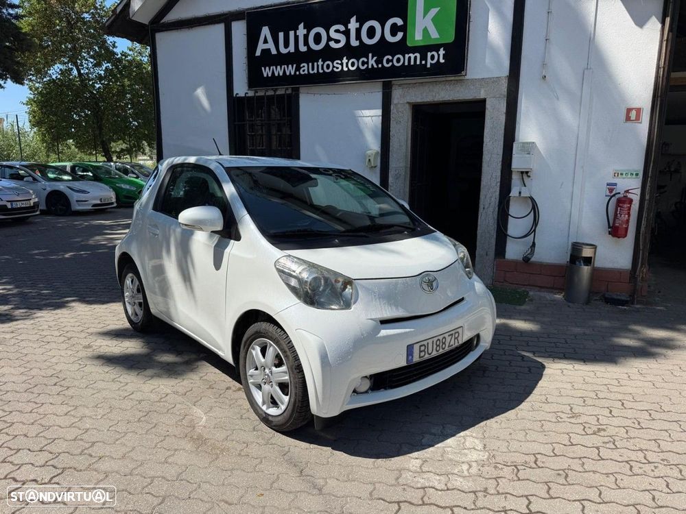 Toyota iQ 1.0 VVT-i - 2