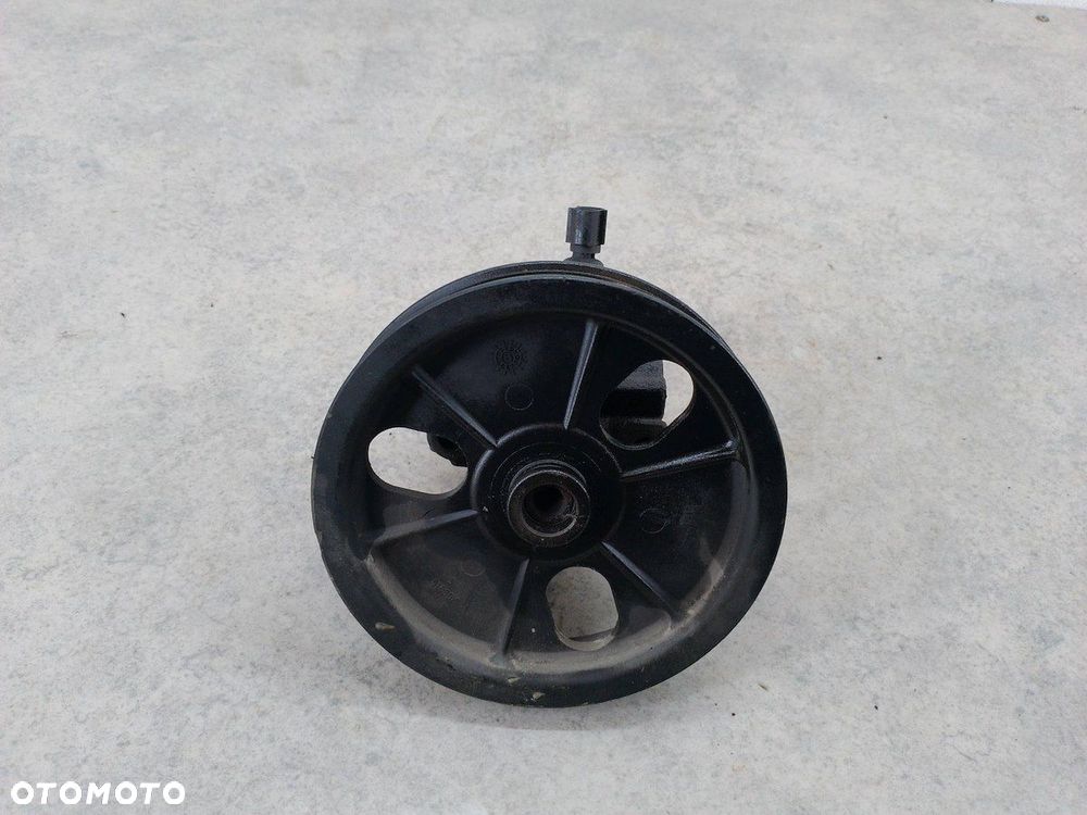 POMPA WSPOMAGANIA CHRYSLER 300M 3.5 V6 24V - 3
